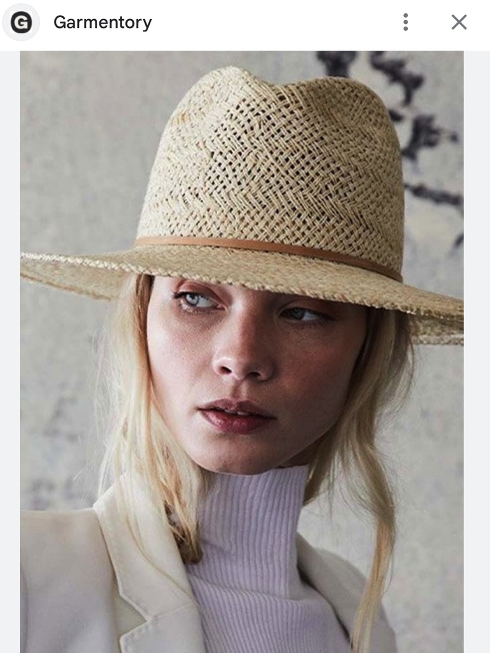 Janessa Leone Hart Hat Small